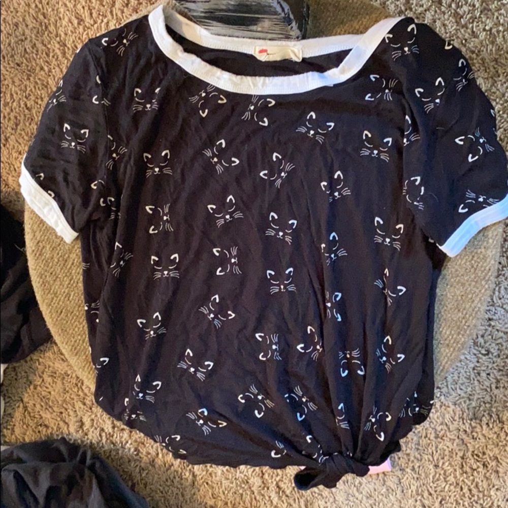 Black cat shirt